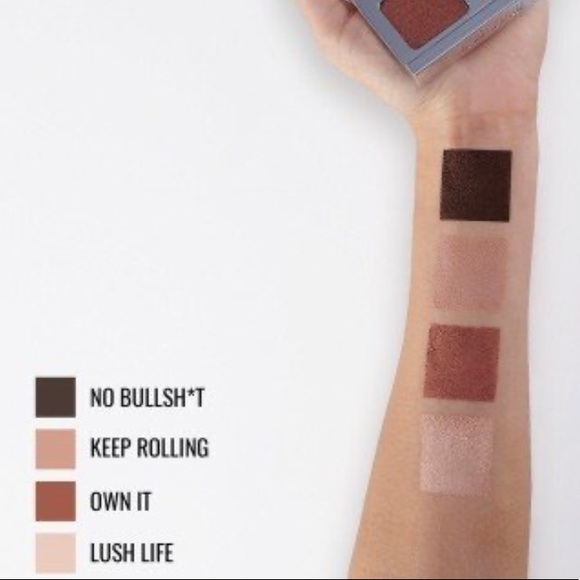 Il Makiage Color Boss Multi-Dimensional eyeshadow - Picture 8 of 8